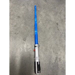 2004 STAR WARS TELESCOPING LIGHTSABER Blue C-029A